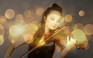 woman playing violin 