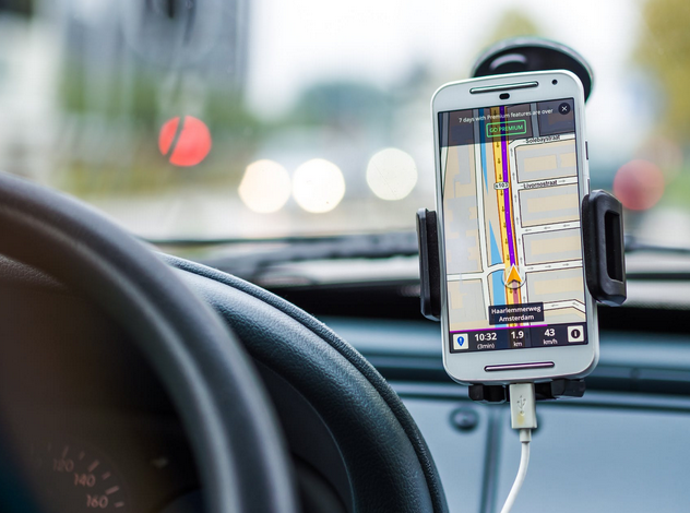 tracking phone